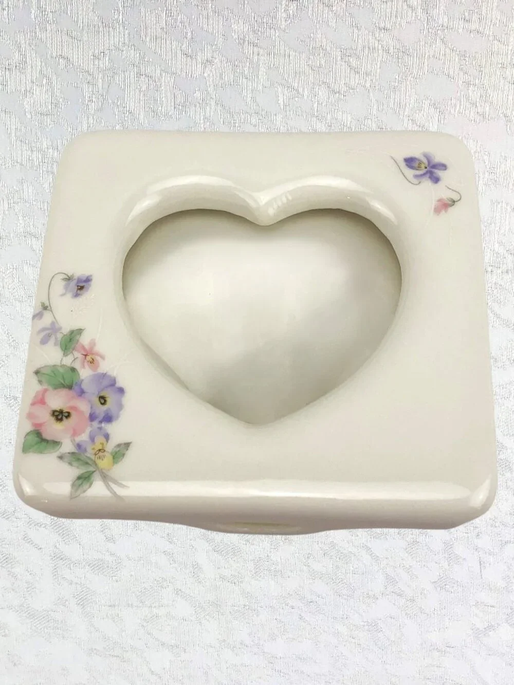 Russ Berrie Vintage Heart Porcelain Picture Frame with Floral Accents Japan 4.5”